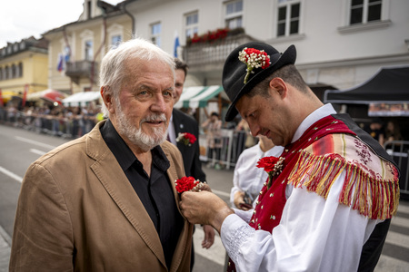 52. Dnevi narodnih noš_povorka (6)